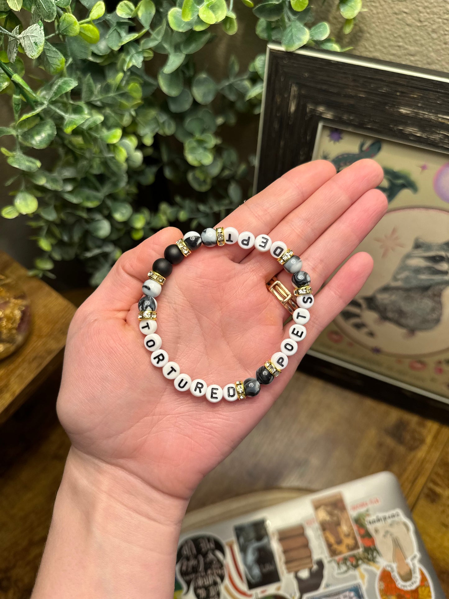 TS ✨ Friendship Bracelets