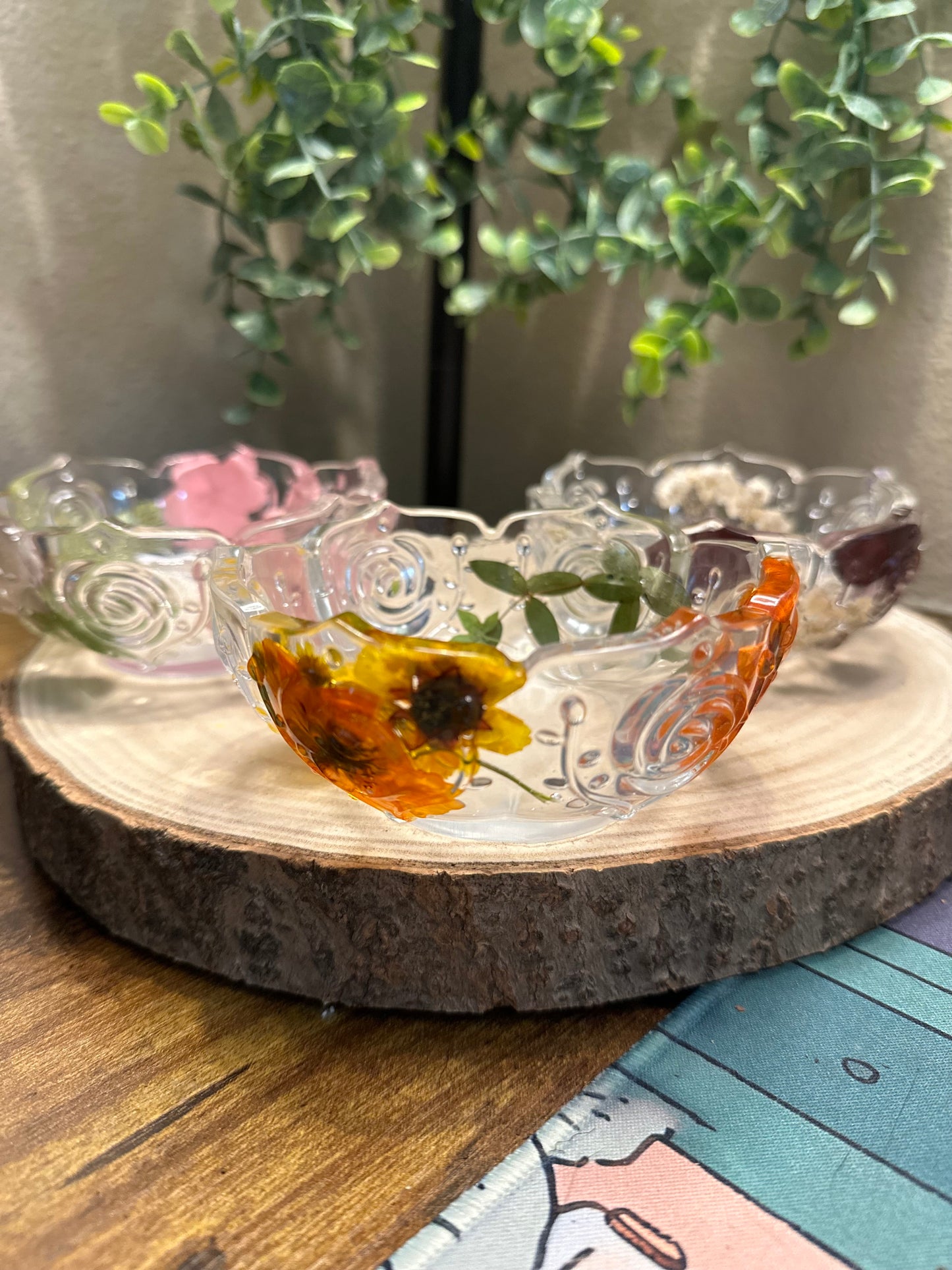 MADE TO ORDER Lotus Floral Bowls